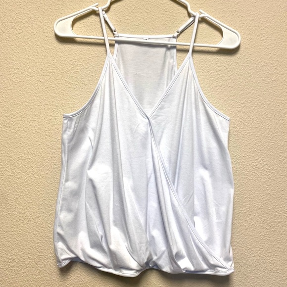 White wrap style tank top, PRETTY! Sz SM - Picture 4 of 11